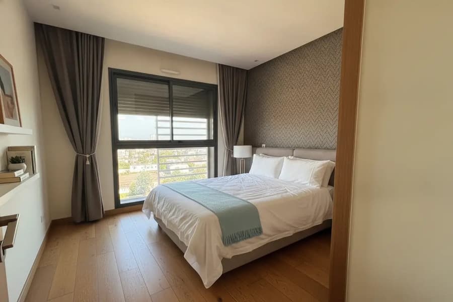 Duplex penthouse, Casa Finance City 10